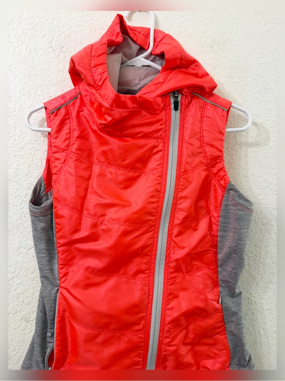 Title Nine Will Power Light Vest - S - Picture 4 of 11